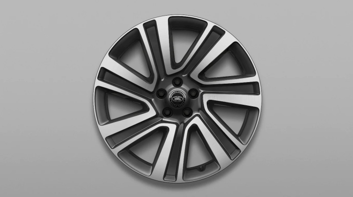 22" Alloy Wheel, Style 7023, Diamond Turned finish