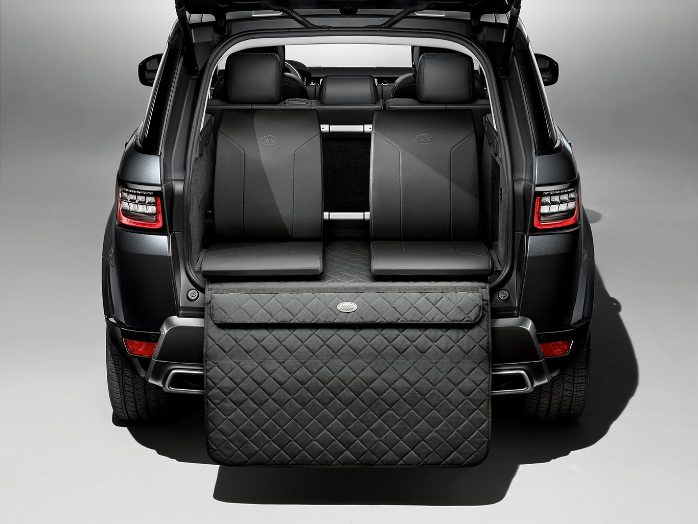 Багажник rover sport. Багажник на range Rover Sport l494. Range Rover 2022 багажник. Рендж Ровер спорт 2014 багажник. Range Rover Sport l320 багажник.